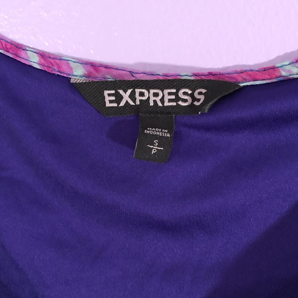 NWOT Express Relaxed Fit Shirred Bottom Tank Top - Picture 4 of 6
